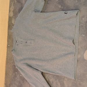 Mountain Khakis Leland Henley Men’s M Classic Fit Grey Cotton Ribbed Knit Shirt